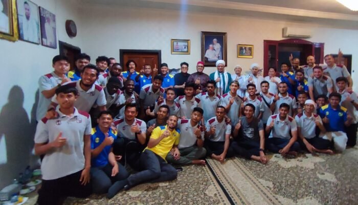 CEO Barito Putera kumpulkan seluruh pemain saat jeda kompetisi