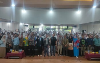 Mahasiww UnivSM usai mengikuti kuliah umum dari Kantor Pegadaian. KATAKUNCI/AH