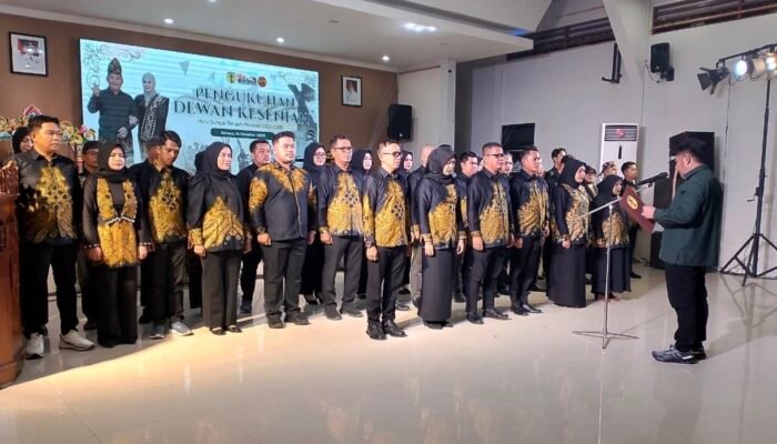 Pengukuhan dewan kesenian HST momentum baru majukan kesenian dan kebudayaan