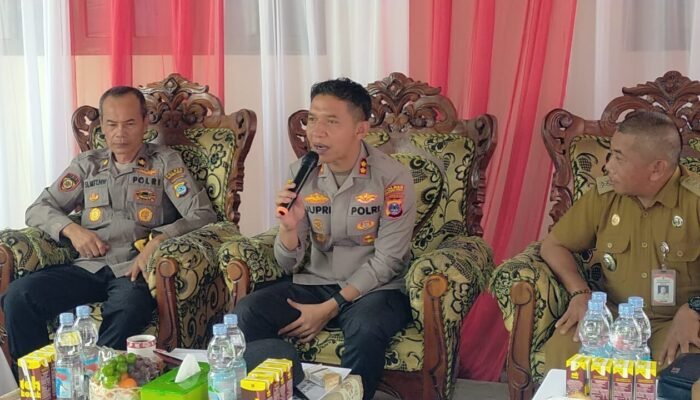 Kapolres HST kunjungi sejumlah Polsek untuk tekankan profesionalitas kepada anggota