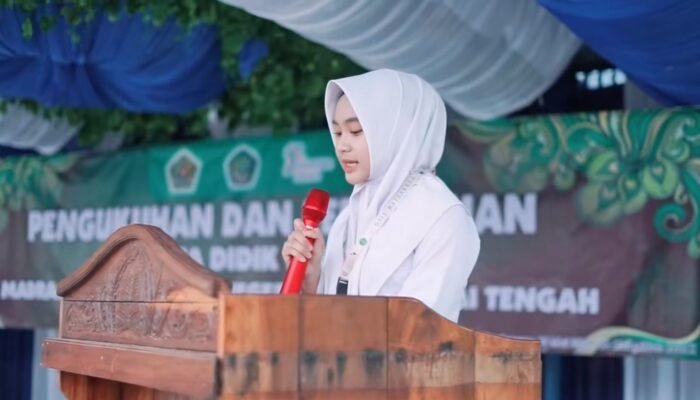 Siswi MTsN 1 HST Pantai Hambawang berhasil lolos seleksi SMA Taruna Nusantara
