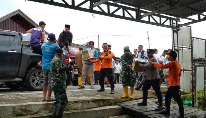 Pemerintah HST Dorong Pendistribusian Bantuan Banjir dari Samsat ke Kecamatan LAU