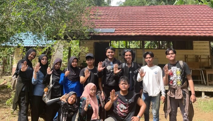 Dari Kampus ke Garis Depan Bencana: Sinergi Civitas Akademika dan BEM UNIVSM Basuh Luka Warga Balangan