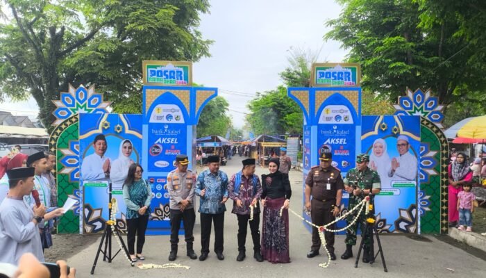 Bupati HST Resmi Buka Pasar Ramadan Barabai 2026