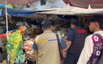 Sidak Pasar di HST: Harga Pangan Terjangkau dan Stabil Menjelang Kebutuhan Meningkat