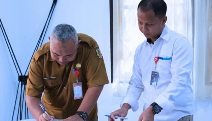 Disdag HST dan Bulog Tandatangani MoU untuk Penyediaan Barang Kebutuhan Operasi Pasar