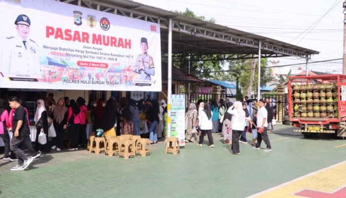 Polres HST dan Pemda HST selenggarakan pasar murah di halaman Mapolres HST