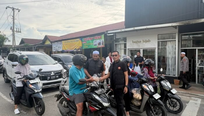 Hangatnya Ramadhan di Tabalong, Kala Polisi dan Mahasiswa ‘Turun ke Jalan’ demi Kebaikan  ​