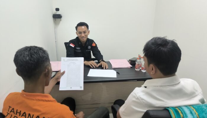 Kejati Kalsel Limpahkan Dua Tersangka Korupsi PT Asabaru ke Kejari Balangan