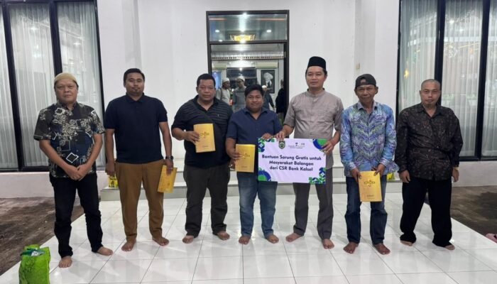 Pemkab Balangan terima 14.600 sarung untuk dibagikan kepada masyarakat melalui CSR Bank Kalsel