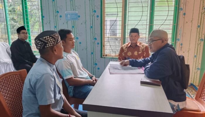 MUI dan KUA Barabai islamkan seorang warga HST