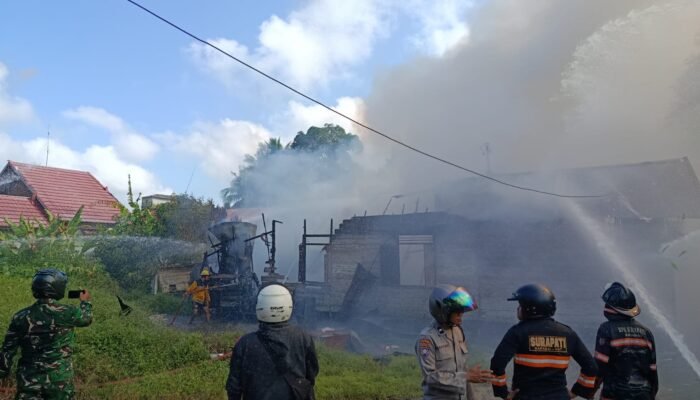 Sijago Merah Amuk Banua Jingah, Dua Rumah Hancur Lebur