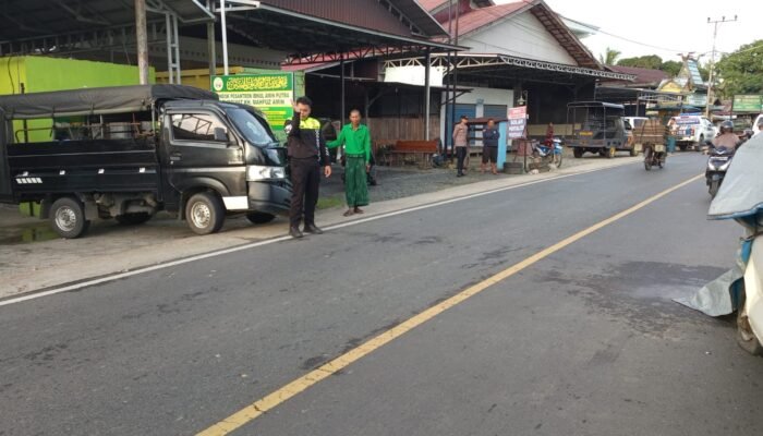 Tabrakan Dua Pick Up di Labuan Amas Utara, Satu Penumpang Luka Dirawat