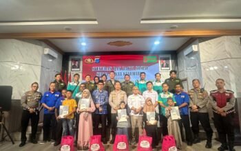 Peringatan Hari Buruh Internasional: Upaya Kapolres Balangan Pererat Solidaritas Lewat Bakti Sosial
