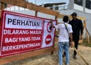 Pastikan Proyek Steril, PUPR Perkim Balangan Pasang Pagar Pengaman di Kawasan Istana Anak Yatim
