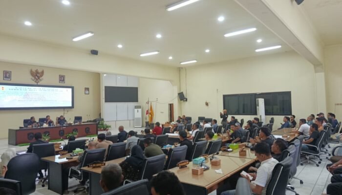 Solar Langka & Harga Melonjak, DPRD HST Gelar Rapat Bersama Sopir Truk dan SPBU