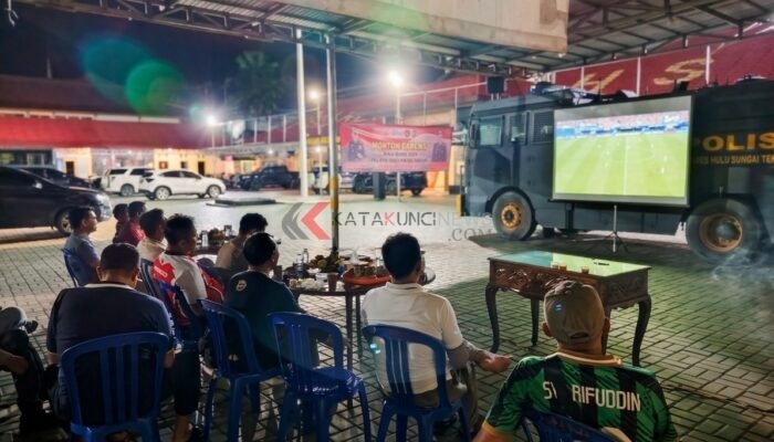 Nobar Piala Dunia, Polres HST Dekatkan Diri dengan Warga