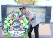 Ziarah ke Makam Pahlawan, Kapolres HST Ajak Personel Teladani Semangat Juang Para Pahlawan