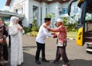 Bupati Balangan Sambut Kedatangan Jemaah Haji, Imbau Pantau Kesehatan Selama 21 Hari