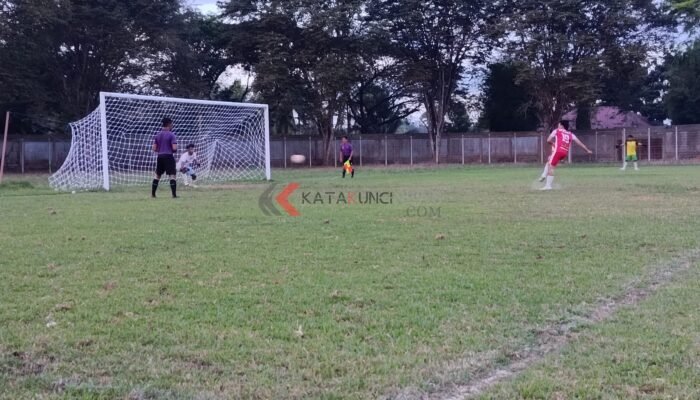 FC Mantuyan Melaju ke 32 Besar Usai Taklukkan Putra Taras Lewat Adu Penalti