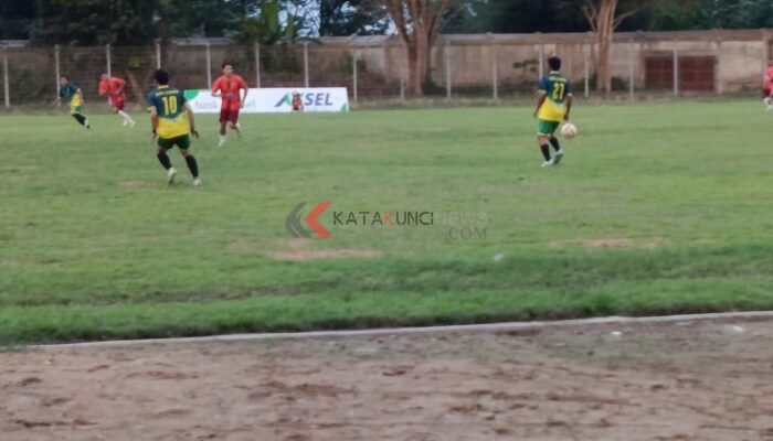 Batu Piring FC Bantai Alumni Darul Istiqamah 8-0 di Bupati HST Cup