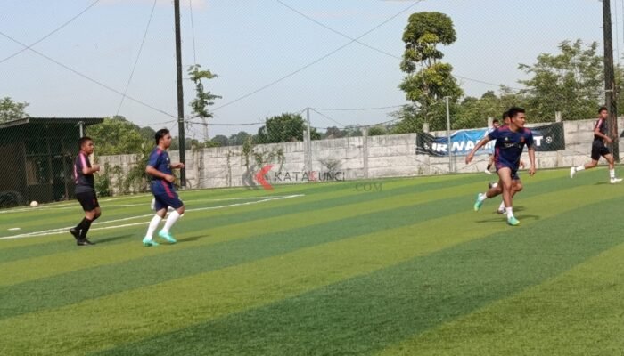 Memeriahkan Bhayangkara ke-80, Tim Gabungan Sie Sabet Gelar Juara Mini Soccer