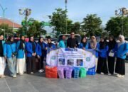 Ramadhan Berbagi: Aksi Nyata Civitas Akademika Universitas Sapta Mandiri Turun ke Jalan Bagikan Ratusan Paket Takjil