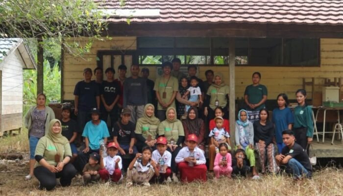 Dari Malang untuk Kalimantan: Jejak Mahasiswa UM Membangun Ketangguhan Air di Kaki Gunung Meratus