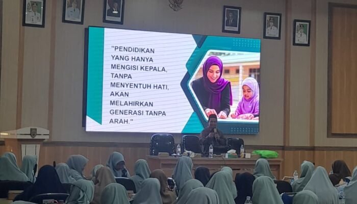 Tingkatkan Mutu Pendidik, 120 Guru SIT Al Izzah Balangan Ikuti Training Integrasi Nilai Keislaman