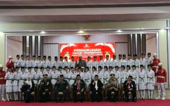 Bupati HST Kukuhkan 45 Paskibraka, Siap Tugas Hari Kemerdekaan