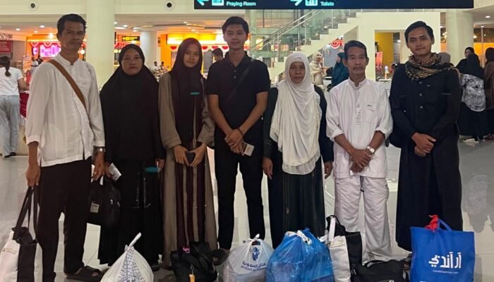 36 Jemaah Syakira Tour Mendarat di Tanah Air, Biaya Kepulangan Ditanggung Penuh Bambang Heri Purnama
