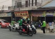 Gobar Bagikan 500 Masker Gratis di Tengah Kabut Asap Barabai