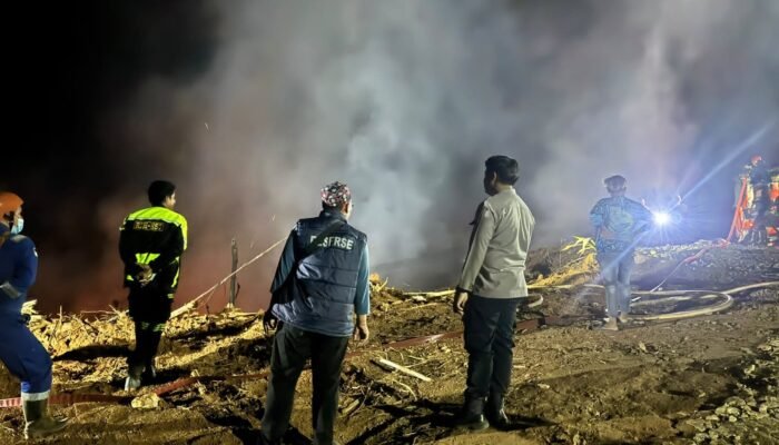 Sinergi TNI-Polri dan Instansi Terkait Berhasil Padamkan Kebakaran Dua Hektare di Bulayak