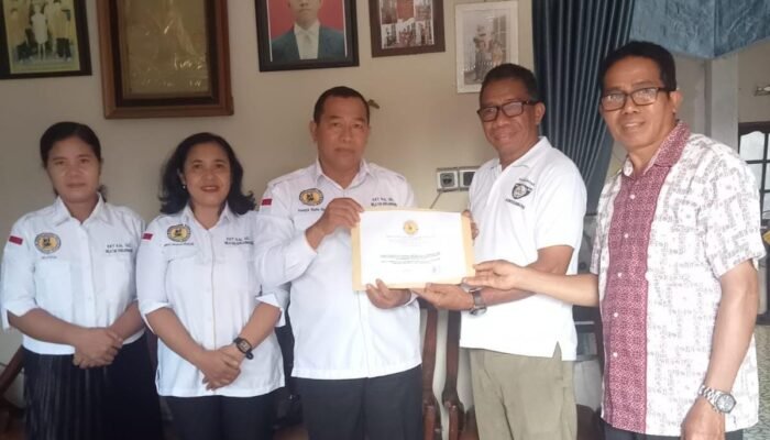 Keluarga Besar Toraja Kalsel Salurkan Rp5,95 Juta untuk Korban Gempa Flores