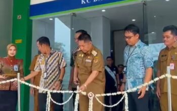 Renovasi Kantor Bank Kalsel Barabai Rampung, Bupati HST Dorong Pelayanan Makin Profesional