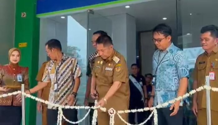 Renovasi Kantor Bank Kalsel Barabai Rampung, Bupati HST Dorong Pelayanan Makin Profesional