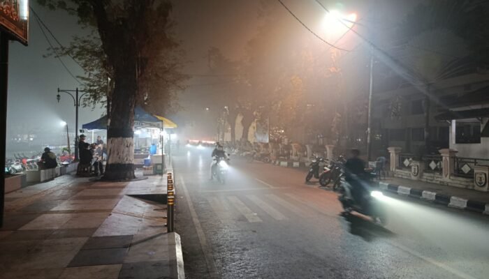 Kabut Asap Kian Pekat Selimuti Barabai